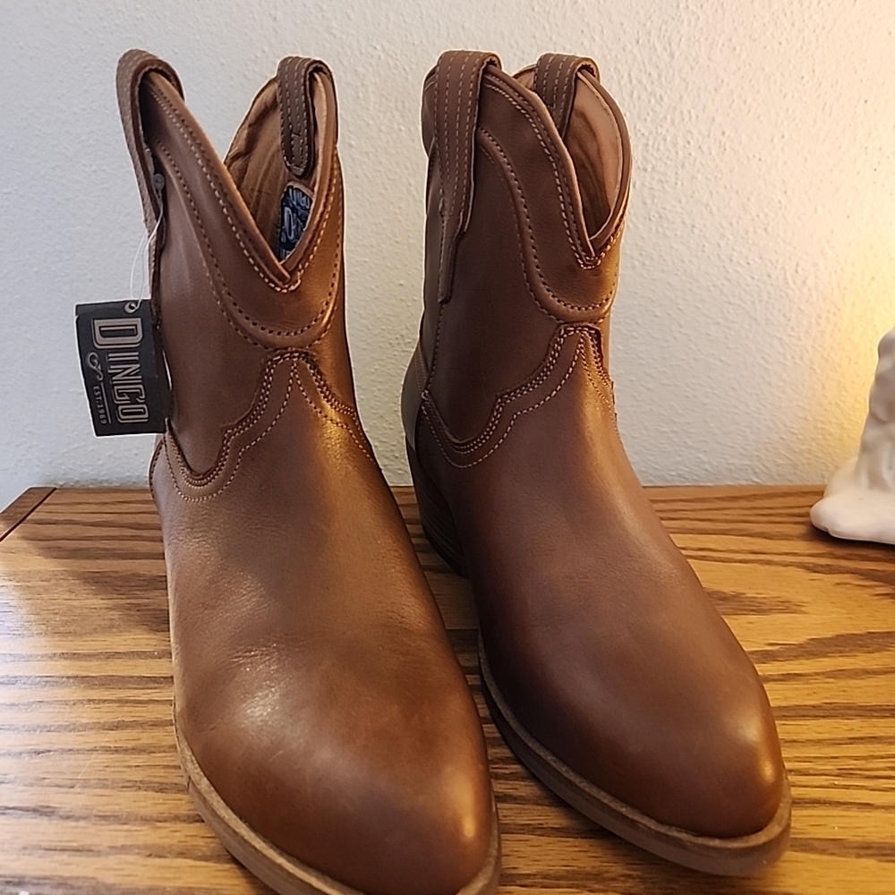 Dingo Women's Brown Leather Western Boots 7M New Without Box
